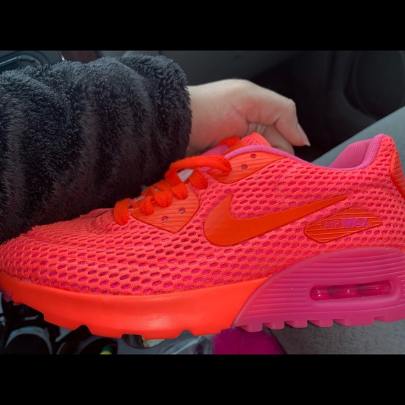 multicolor neon nikes